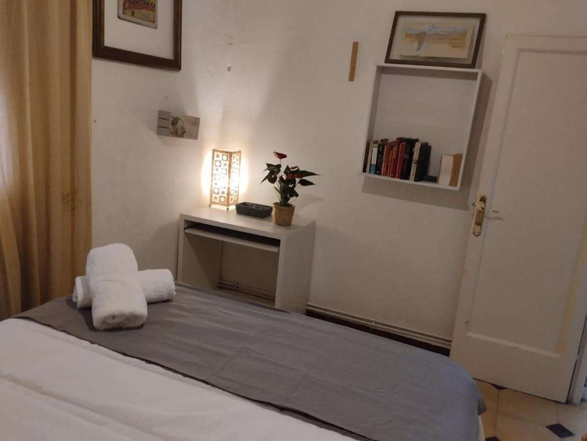 Gaudi 51 Apartment Barcelona Ngoại thất bức ảnh