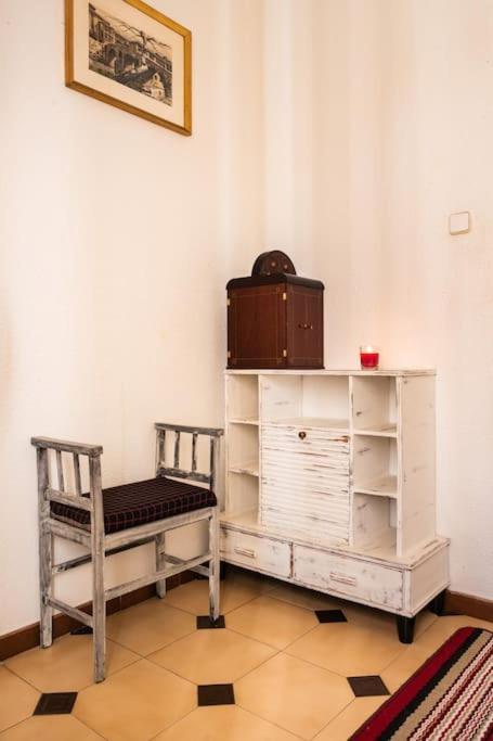 Gaudi 51 Apartment Barcelona Ngoại thất bức ảnh