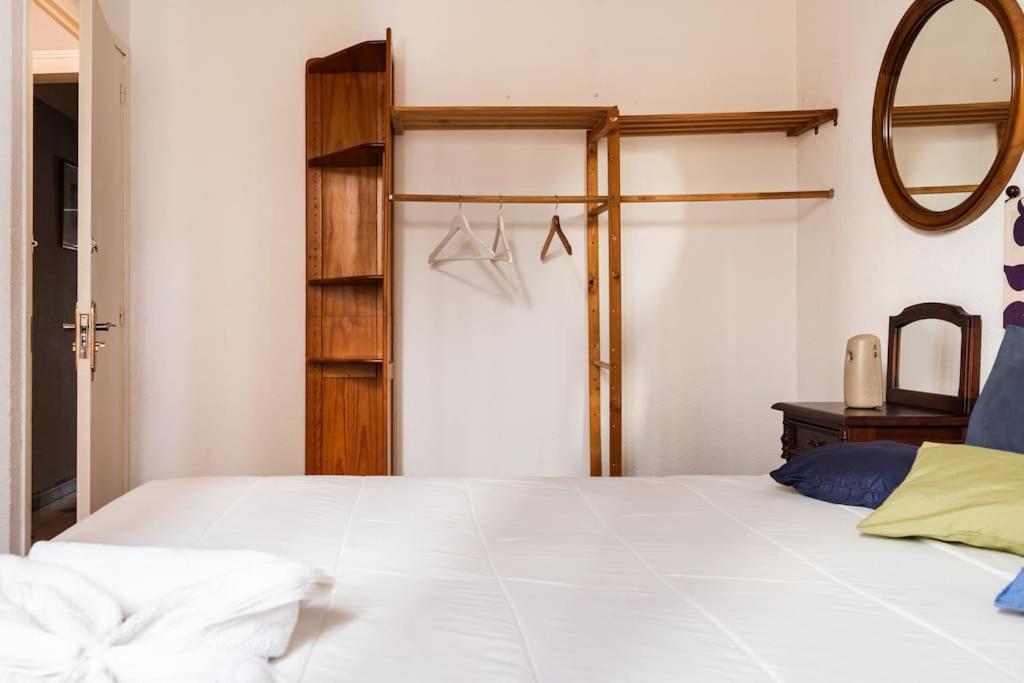 Gaudi 51 Apartment Barcelona Ngoại thất bức ảnh