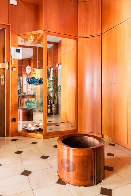 Gaudi 51 Apartment Barcelona Ngoại thất bức ảnh