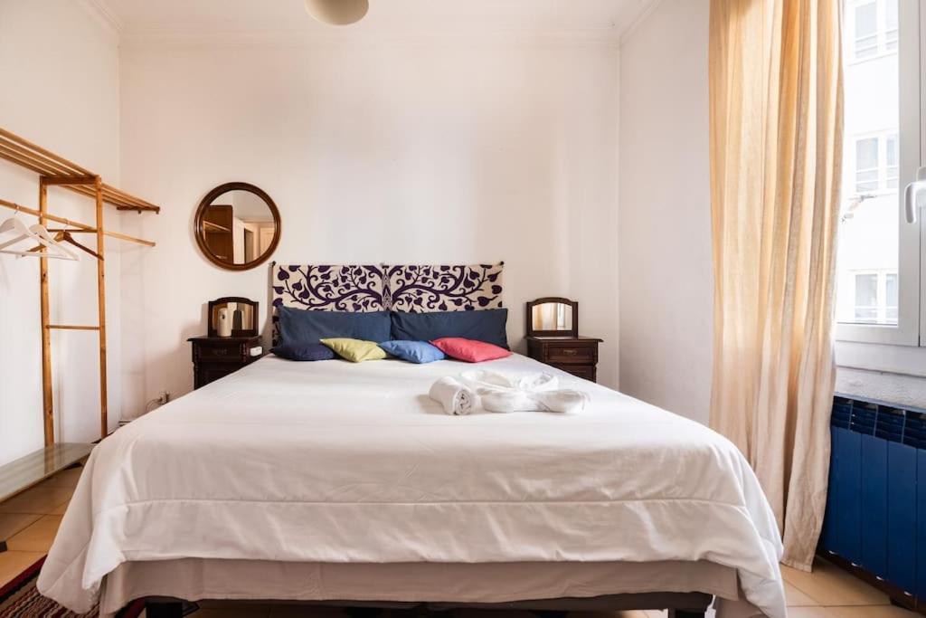 Gaudi 51 Apartment Barcelona Ngoại thất bức ảnh